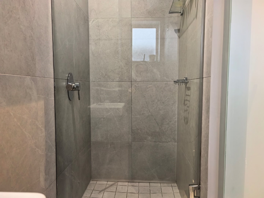 To Let 3 Bedroom Property for Rent in Sea Point Western Cape